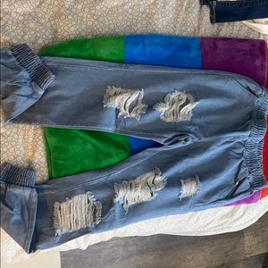 Boyfriend/mom jeans/joggers